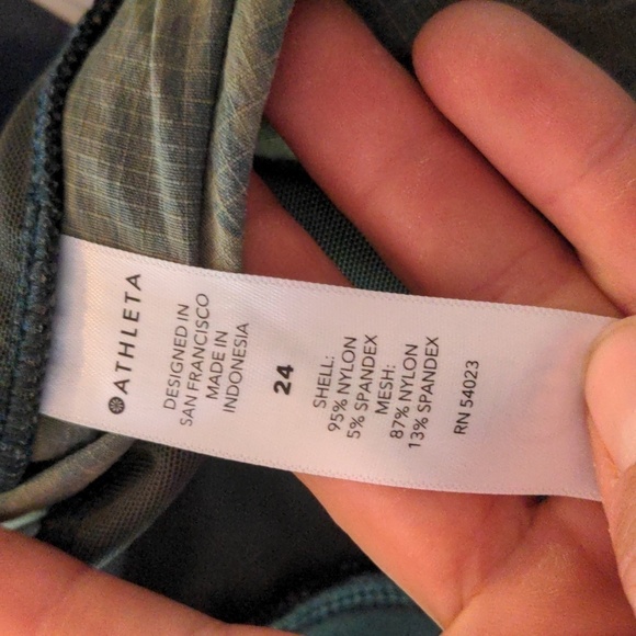 Athleta Plus Size Trekkie North Printed Jogger in Terra Firma Olive - Picture 6 of 6